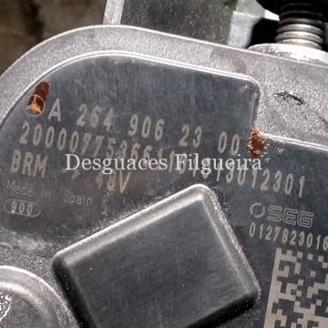 Alternador de Mercedes-Benz Clase C W205, Híbrido C200, 197 cv, código de motor 264.915, año 2019. - Imagen 2