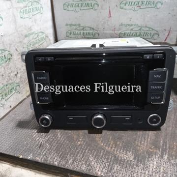 Autoradio Volkswagen Golf VI 2.0 TDI GTD - Imagen 1