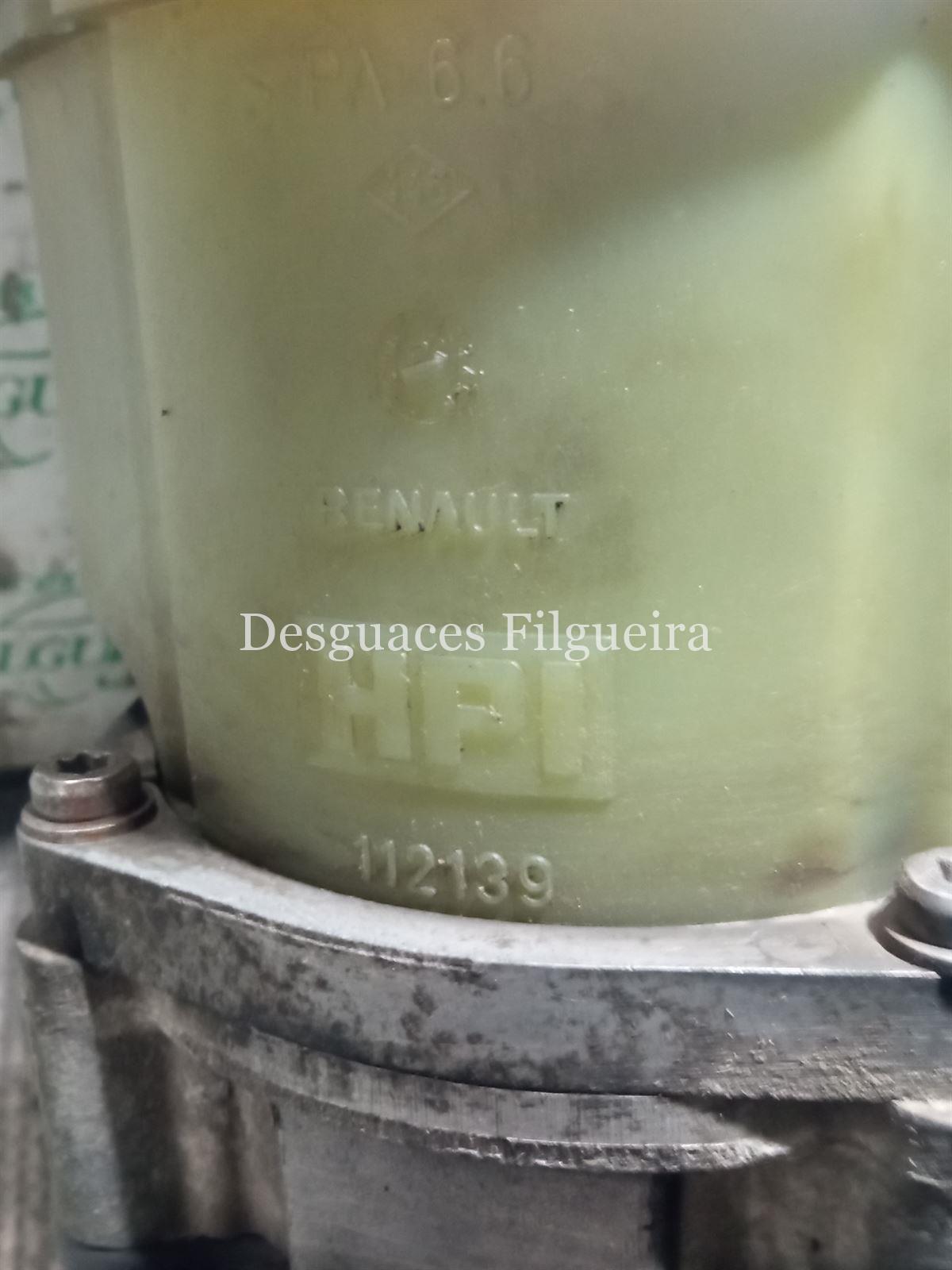 Bomba de dirección eléctrica de Renault Clio II Fase I, 1.9 dTi, 90 cv, código de motor F9QH7, año 2000. - Imagen 4