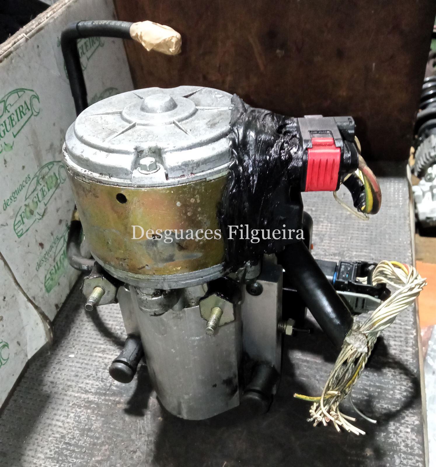 Bomba de suspensión de Citroen 2.0 HDi, 109 cv, código de motor RHZ, año 2001. - Imagen 2