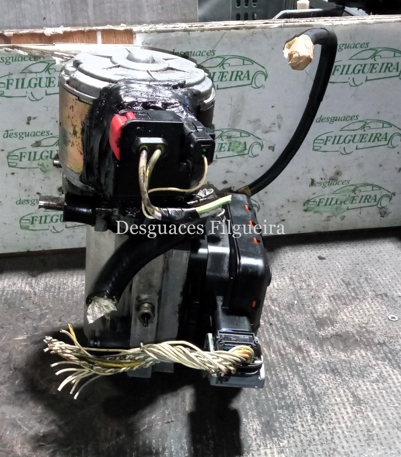 Bomba de suspensión de Citroen 2.0 HDi, 109 cv, código de motor RHZ, año 2001. - Imagen 3