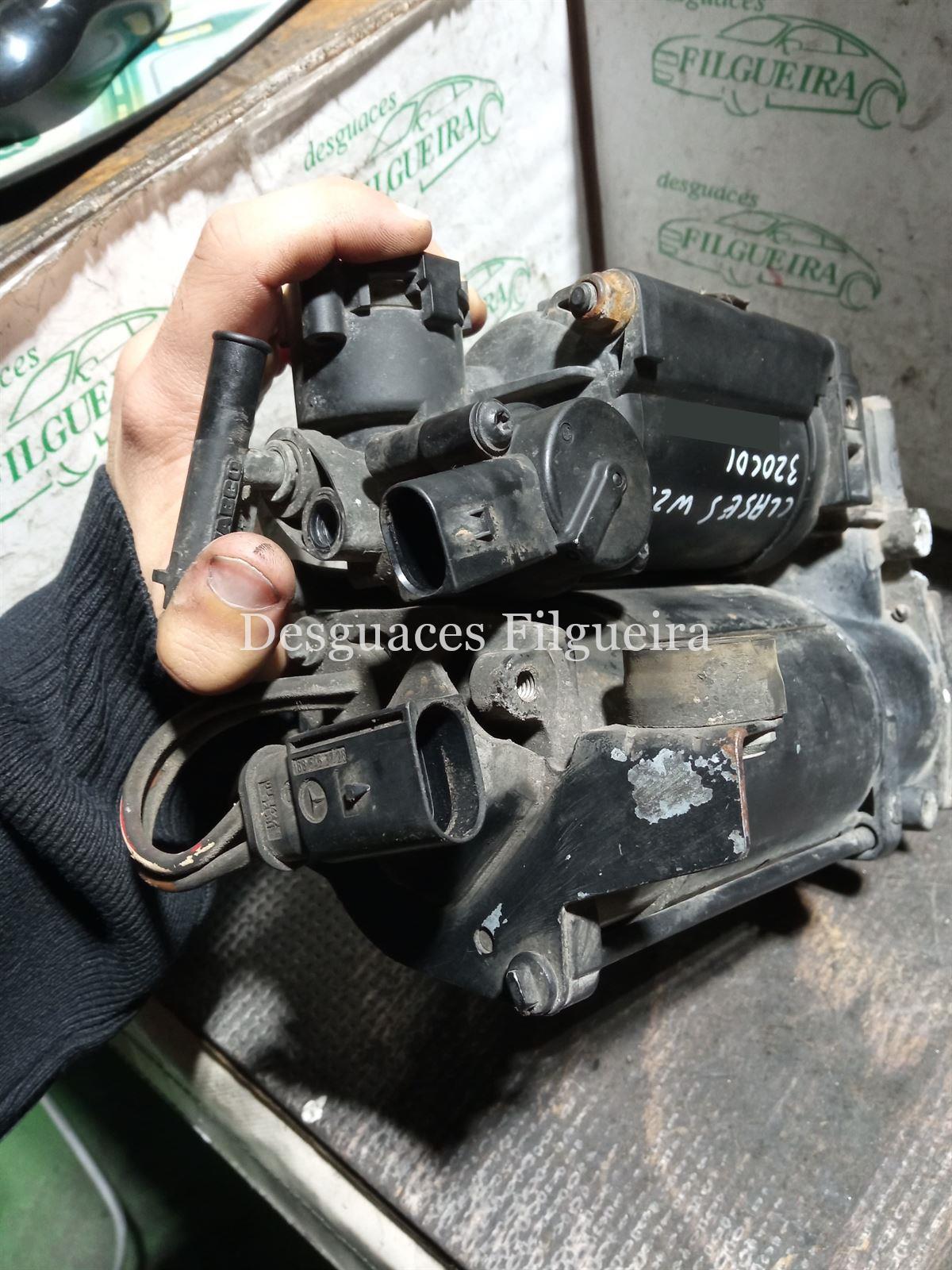 Bomba de suspension Mercedes-Benz Clase S W220 OM 648.960 - Imagen 3