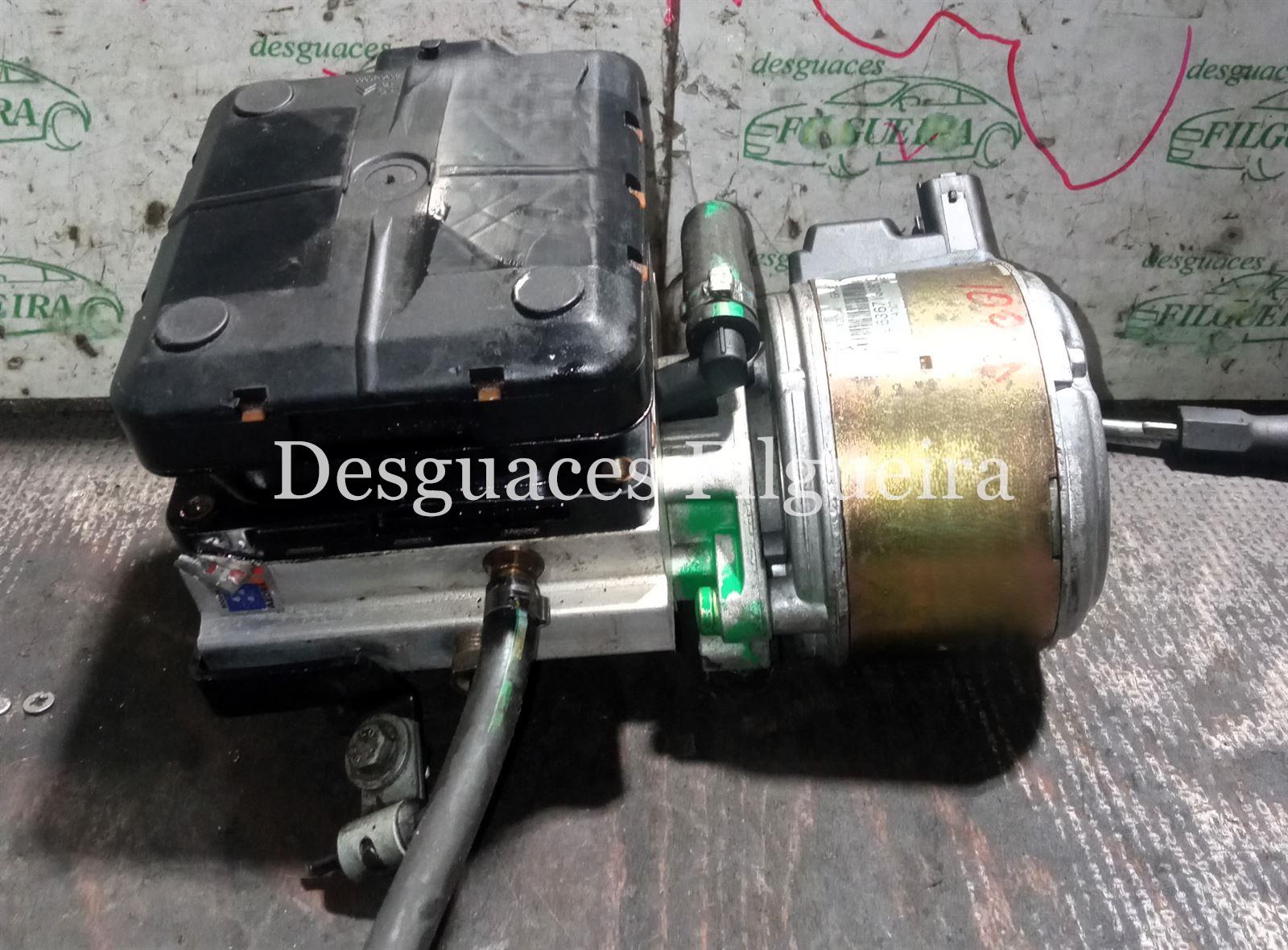 Bomba de suspesión de Citroen C5 Berlina 2.0 HDi, 109 cv, código de motor RHZ, año 2003. - Imagen 1