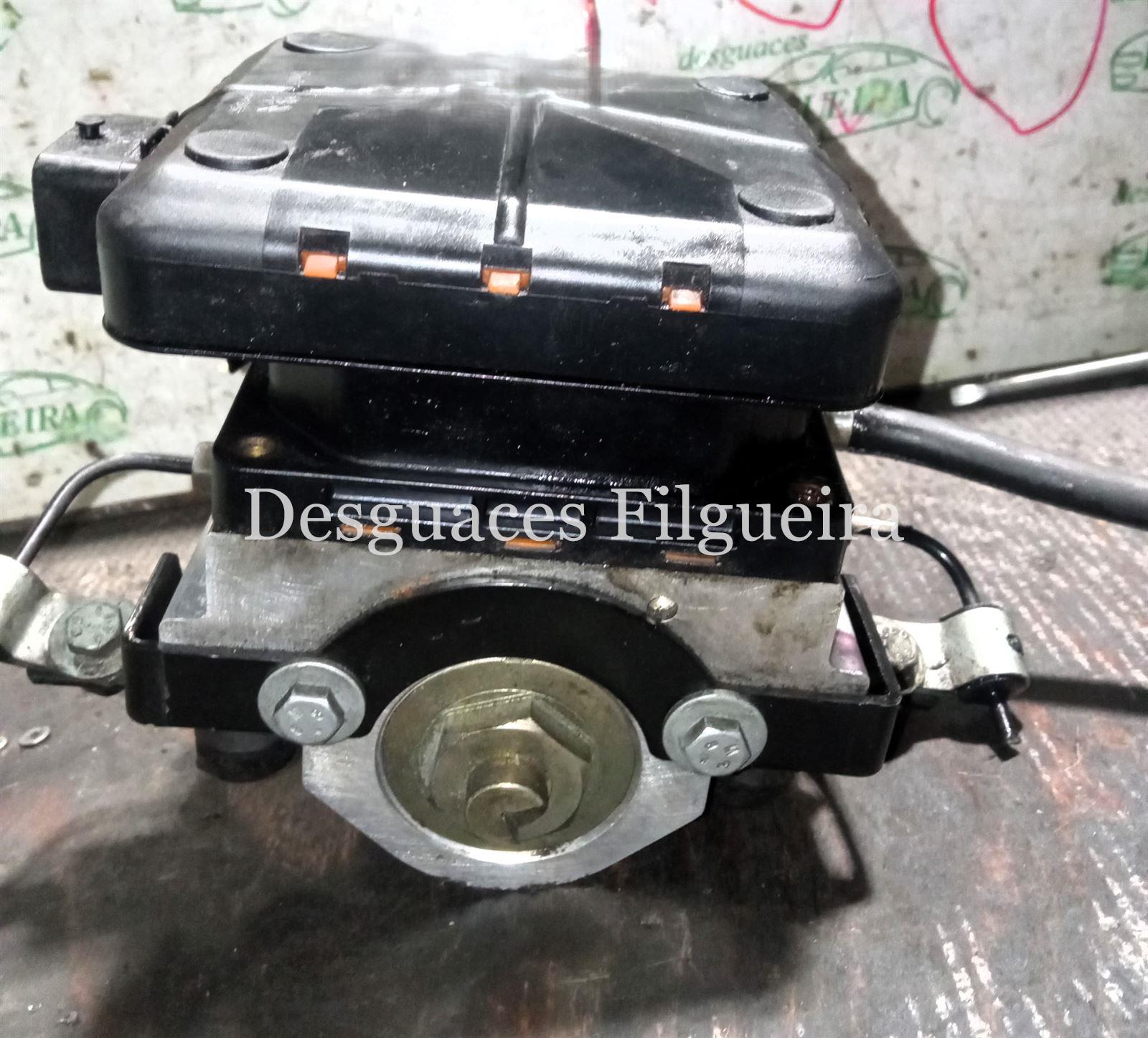 Bomba de suspesión de Citroen C5 Berlina 2.0 HDi, 109 cv, código de motor RHZ, año 2003. - Imagen 6