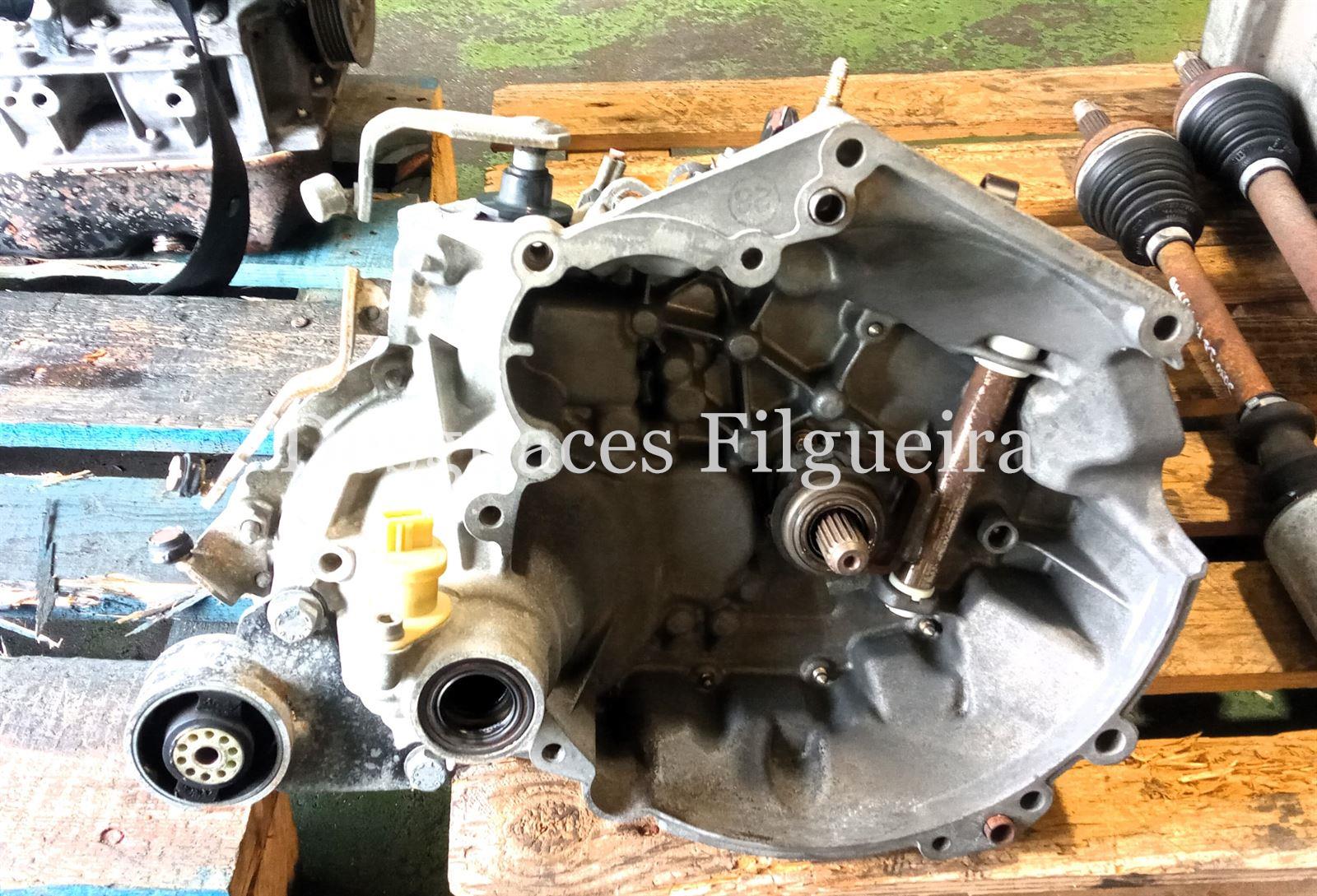 Caja cambio manual de Citroen Saxo 1.1 60 cv, código de caja 20CE51, año 1999. - Imagen 1
