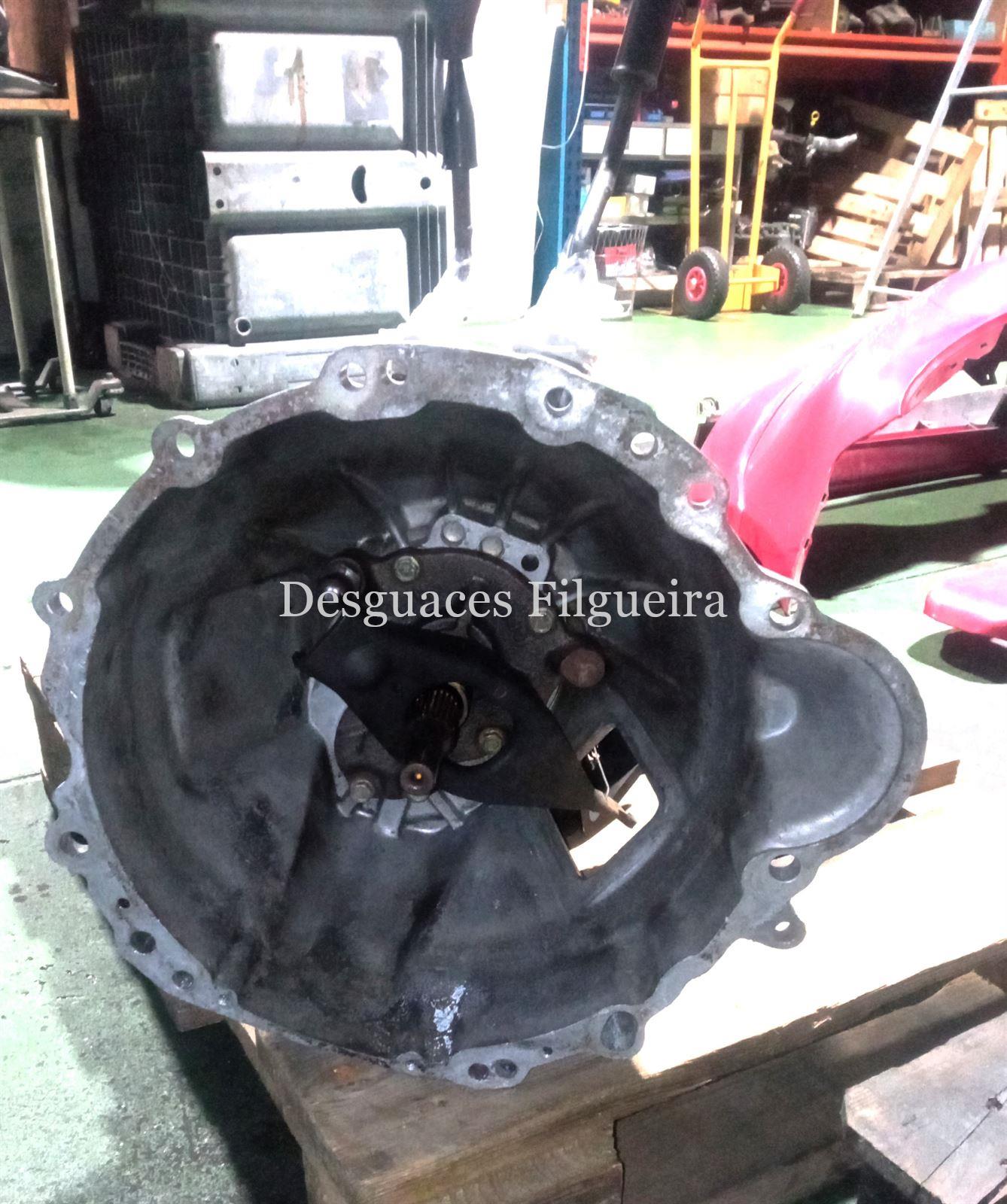 Caja cambios manual 4X4 de Ssangyong TA2 FAMILY, 2.5 D, 68 cv, código de motor XD3P, año 1995. - Imagen 1