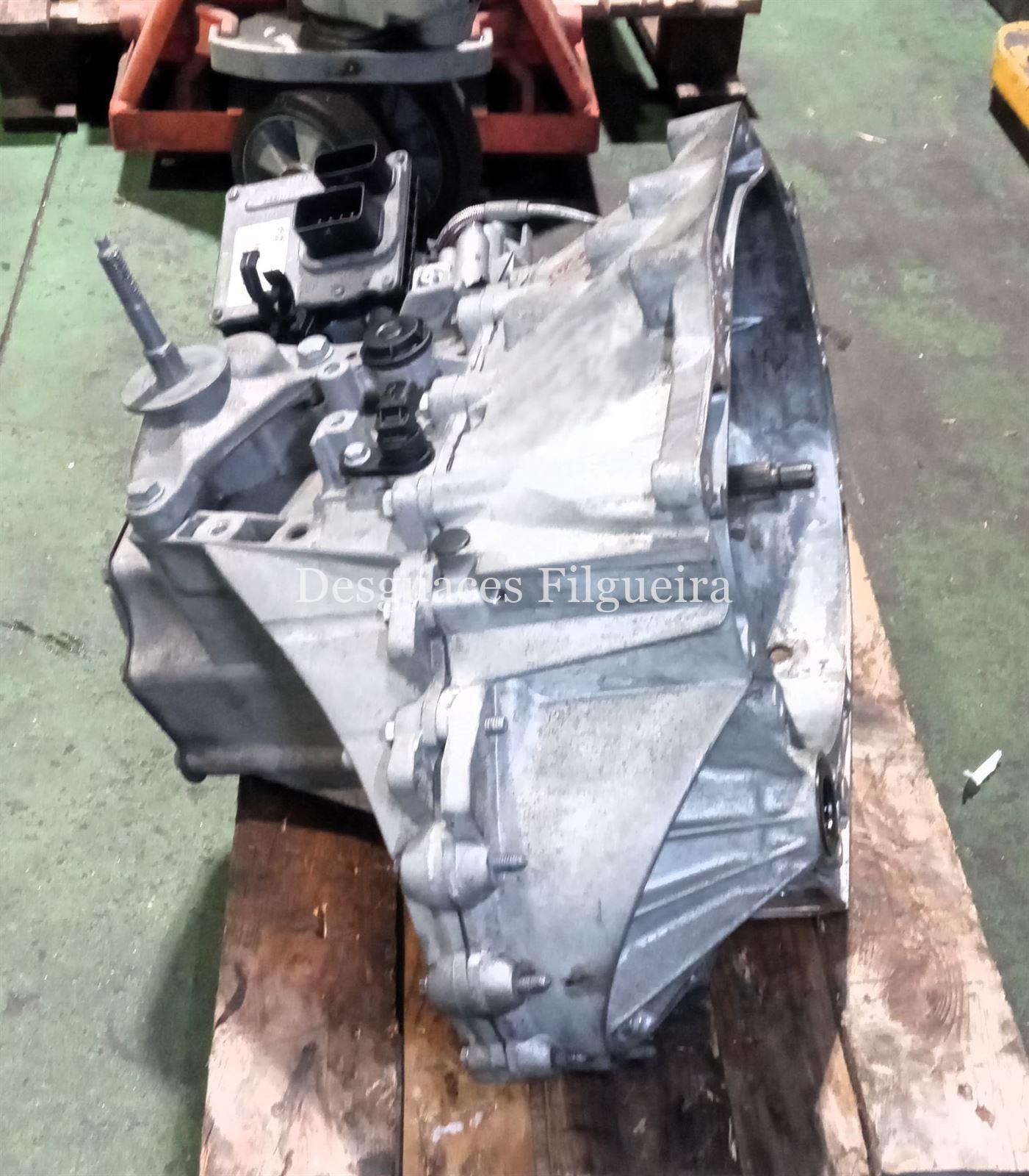 Caja cambios manual de Peugeot 3008 1.6 Allure e-HDI, 114 cv, código de motor 9H05, año 2014. - Imagen 6