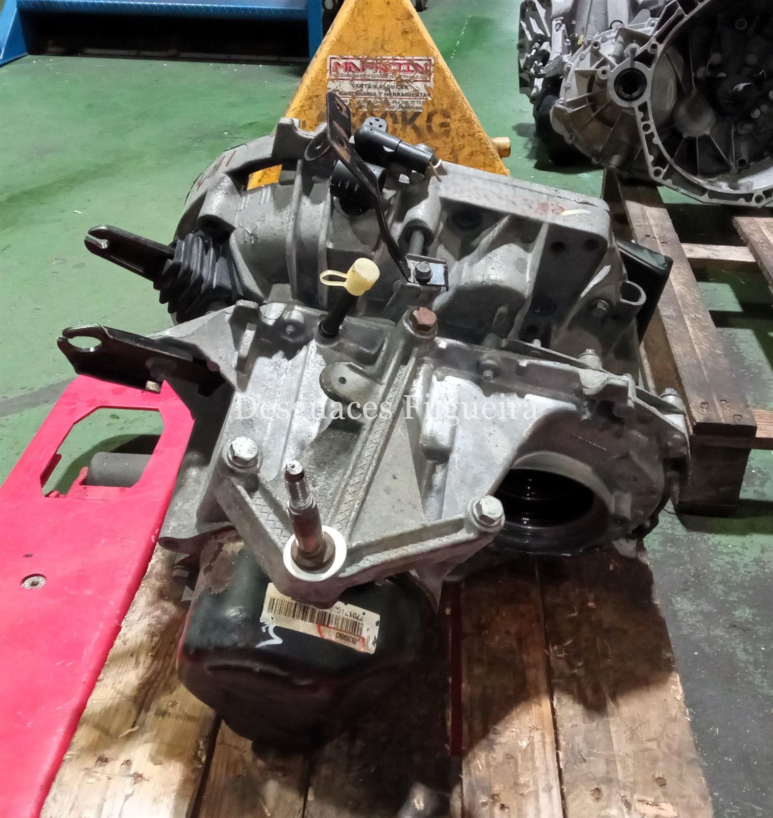 Caja cambios manual de Renault Clio II Fase I, 1.5 dCi, 65 cv, código de motor K9K A7, año 2002. - Imagen 4