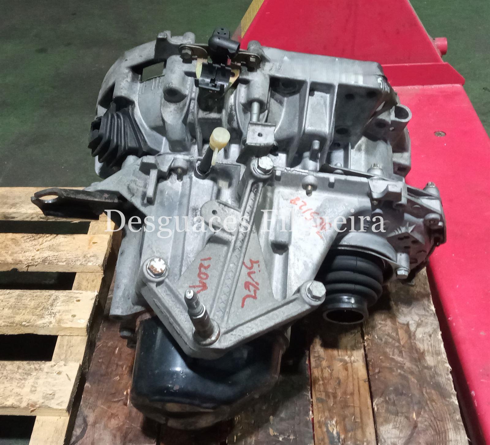 Caja cambios manual de Renault Clio II Fase I, 1.5 dCi, 82 cv, código de motor K9K702, año 2004. - Imagen 3
