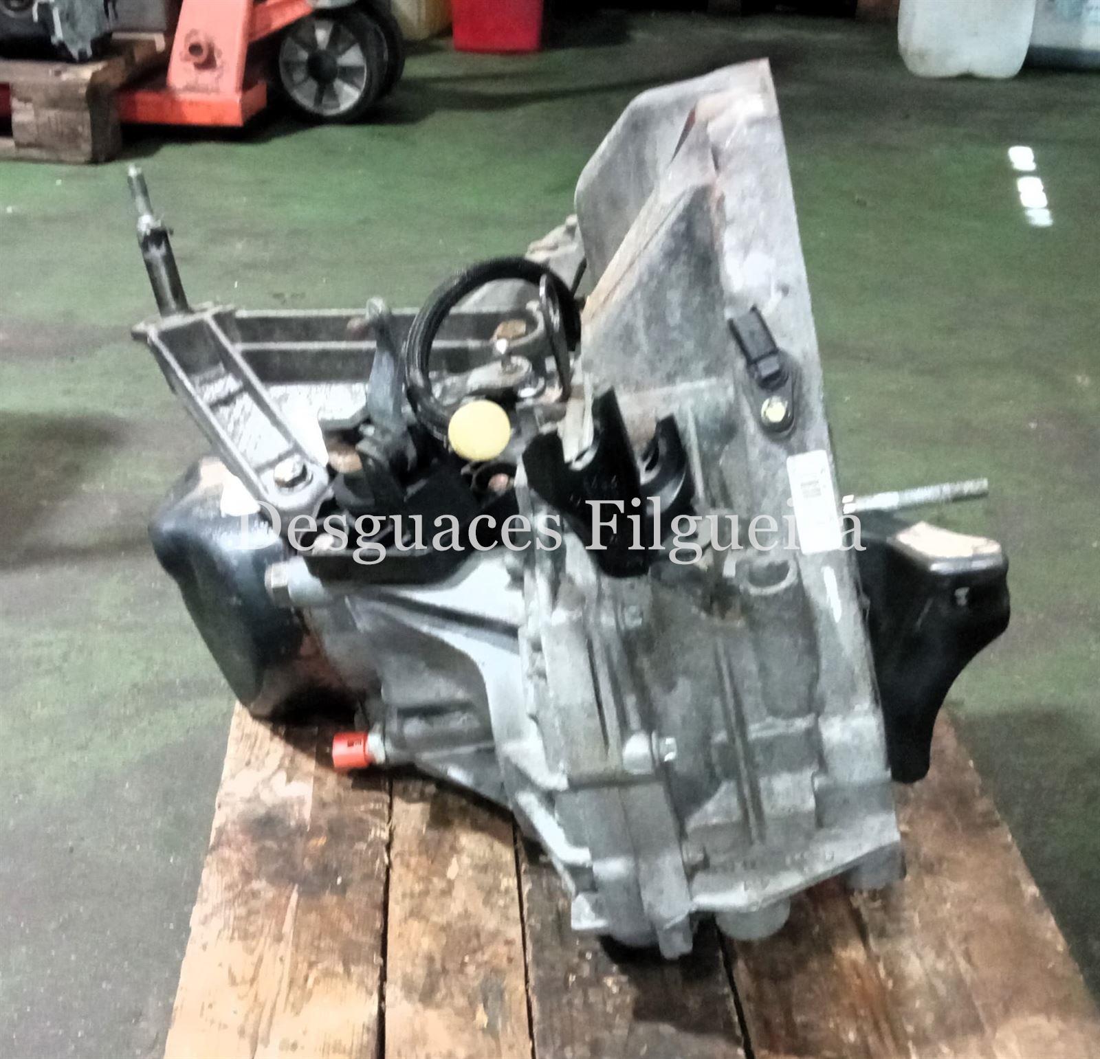 Caja cambios manual de Renault Clio III 1.5 dCi, 86 cv, código de motor K9KT7, año 2007. - Imagen 3