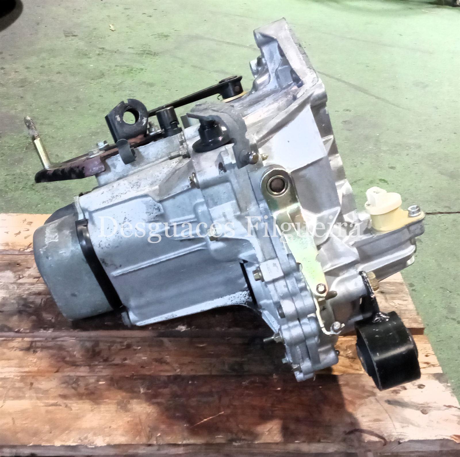 Caja de cambio manual de Citroen Saxo 1.5 D, 57 cv, código de motor VJZ, año 2000. - Imagen 3