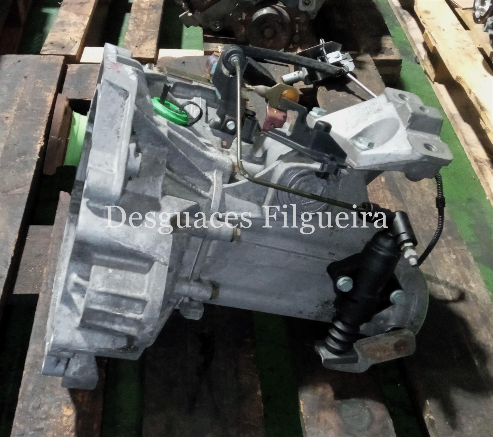 Caja de cambio manual de Volkswagen Golf IV Berlina 1.6, 16v, 105 cv, código motor BCB, año 2003. - Imagen 5