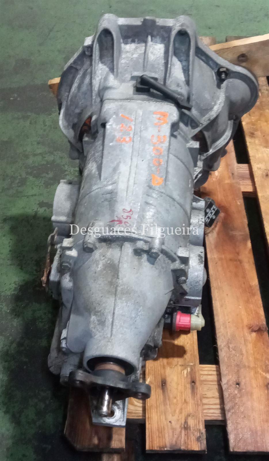 Caja de cambios automática de Mercedes-Benz W 123, 300D, 88 cv, código de motor OM 617.912, año 1995. - Imagen 3