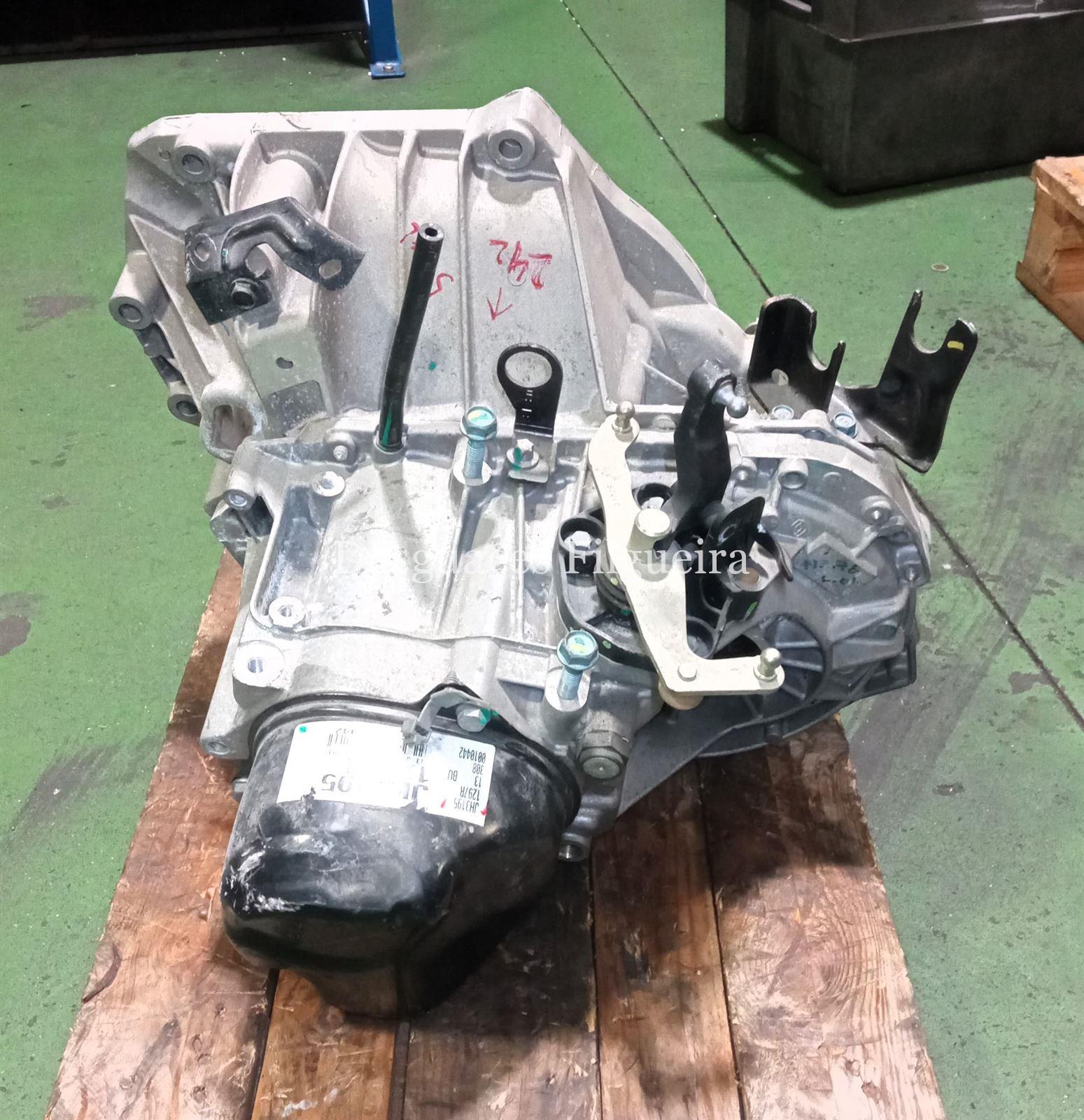 Caja de cambios de Nissan Micra IV, 1.2, 80cv, código de motor HR12, año 2010. - Imagen 5