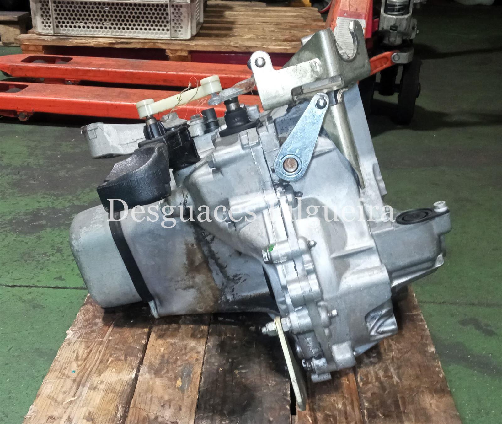 Caja de cambios de Peugeot Bipper 1.4 HDi, 68 cv, código de motor 8HS, año 2008. - Imagen 5