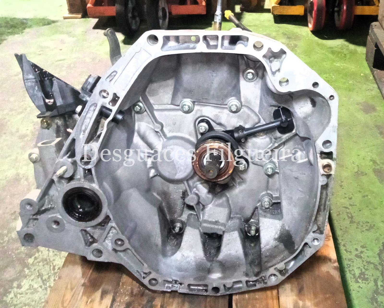 Caja de cambios de Renualt Clio III 1.5 dCi, 86cv, código de motor K9K T766, año 2006. - Imagen 1