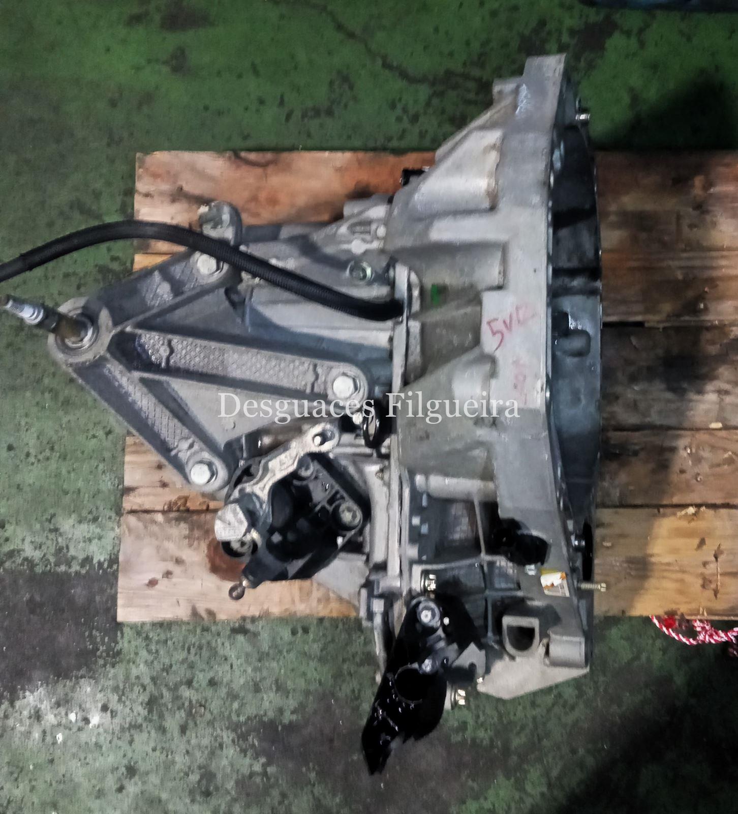 Caja de cambios de Renualt Clio III 1.5 dCi, 86cv, código de motor K9K T766, año 2006. - Imagen 6