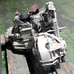 Caja de cambios manual de Alfa Romeo 147, 115 cv, código de motor 937 A2.000, año 2002. - Imagen 2