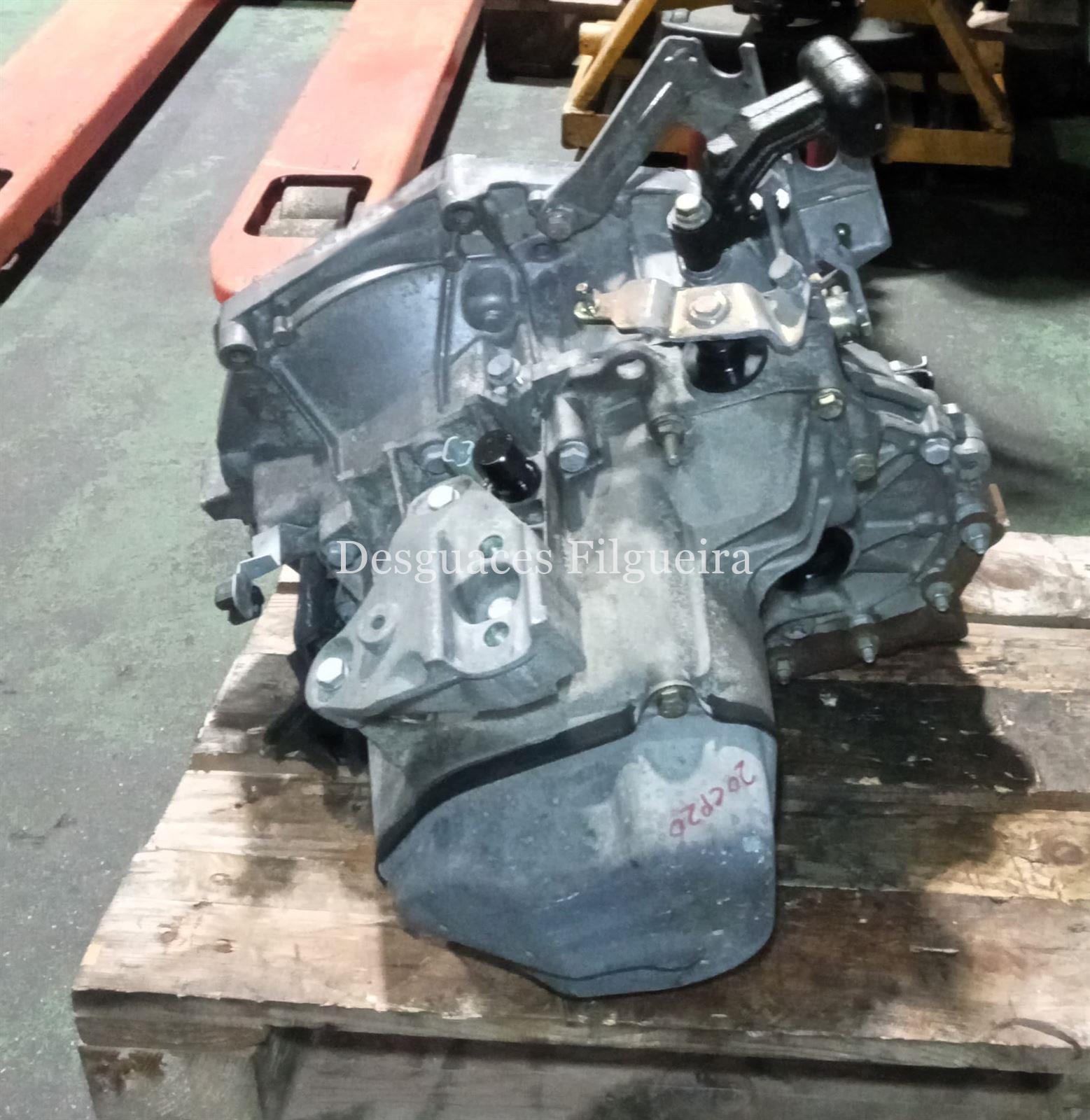 Caja de cambios manual de Citroen C2 1.1, 60 cv, código de motor HFX, año 2004. - Imagen 5