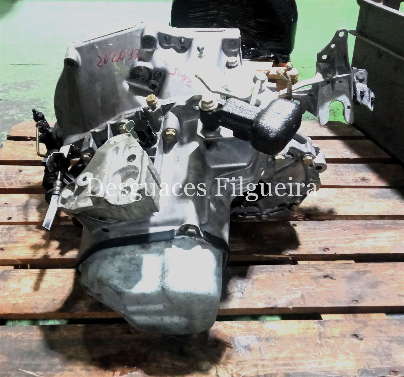 Caja de cambios manual de Citroen C3 1.4 HDi, 68 cv, código de motor 8HX, año 2003. - Imagen 5