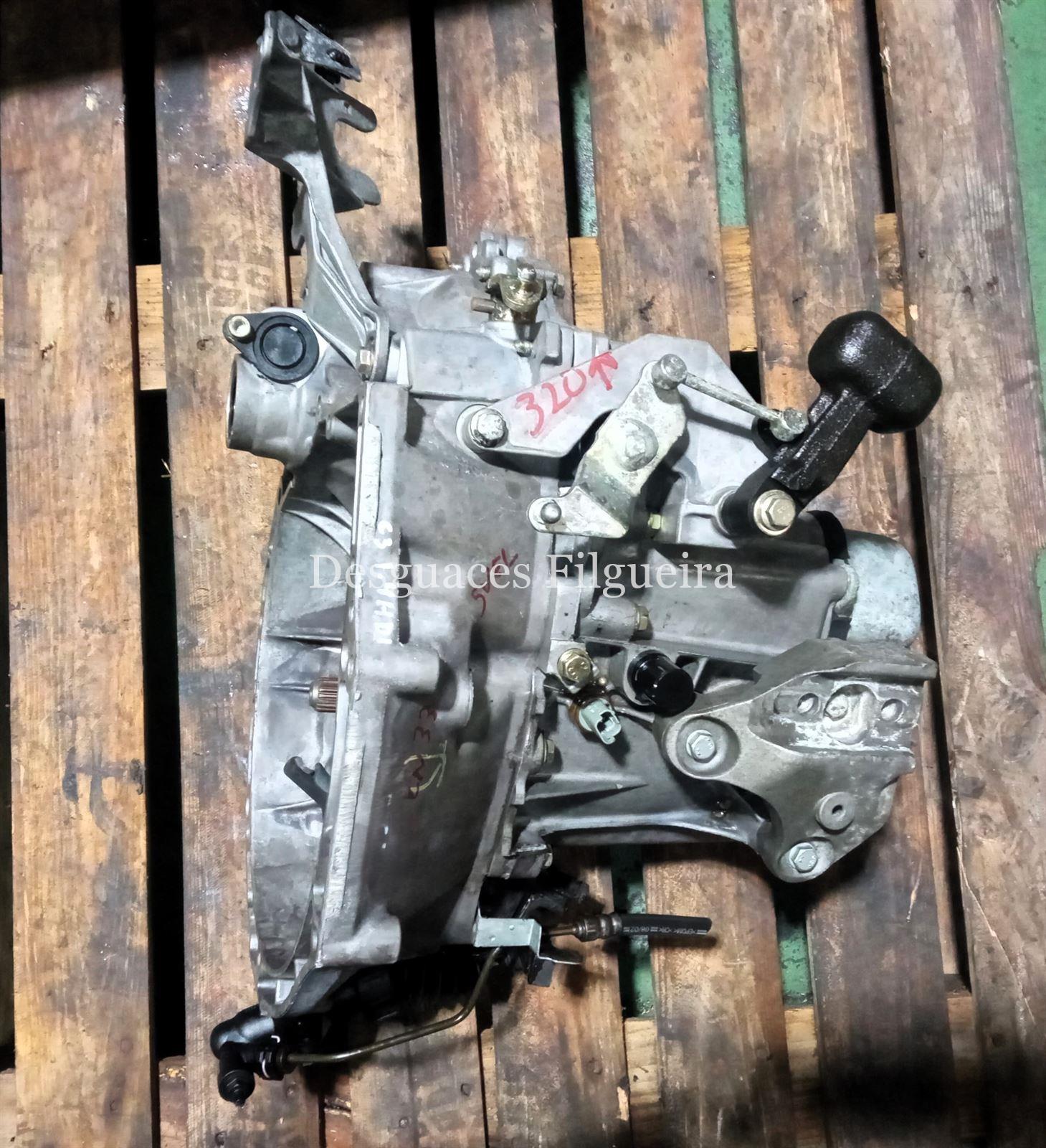 Caja de cambios manual de Citroen C3 1.4 HDi, 68 cv, código de motor 8HX, año 2003. - Imagen 6