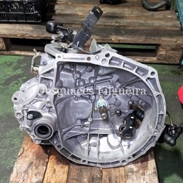 Caja de cambios manual de Citroen C3, 1.4 HDi, 68 cv, código de motor 8HX, año 2005. - Imagen 1