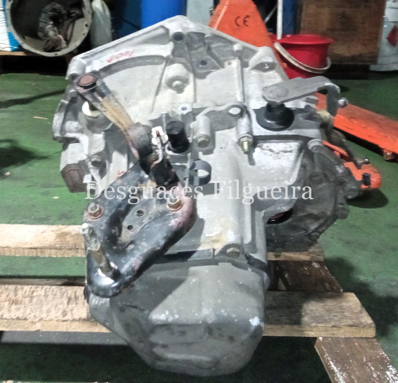 Caja de cambios manual de Citroen Saxo 1.1 X, 60cv, código de motor HDZ, año 1999. - Imagen 3