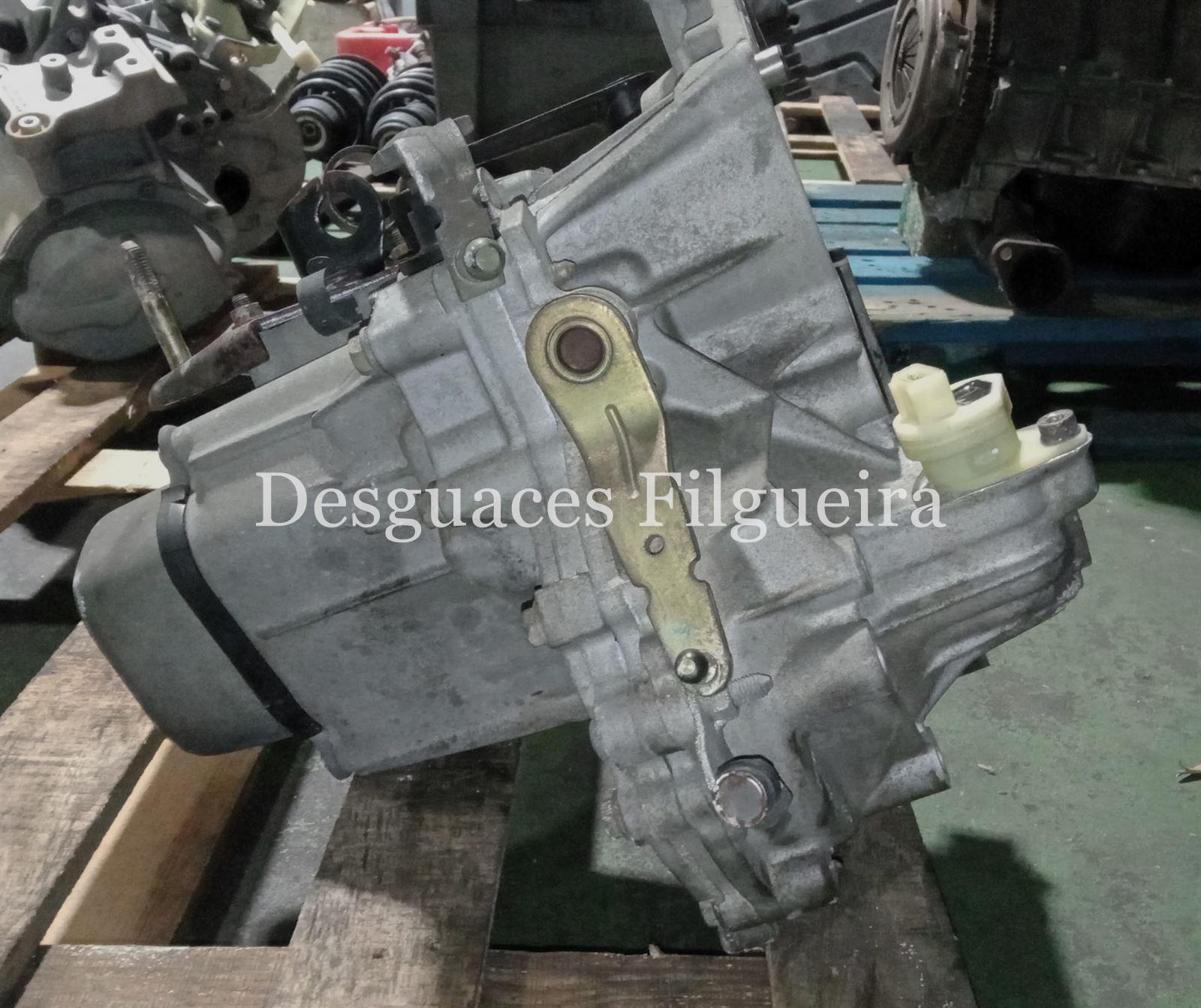 Caja de cambios manual de Citroen Saxo 1.1 X, 60cv, código de motor HDZ, año 1999. - Imagen 5