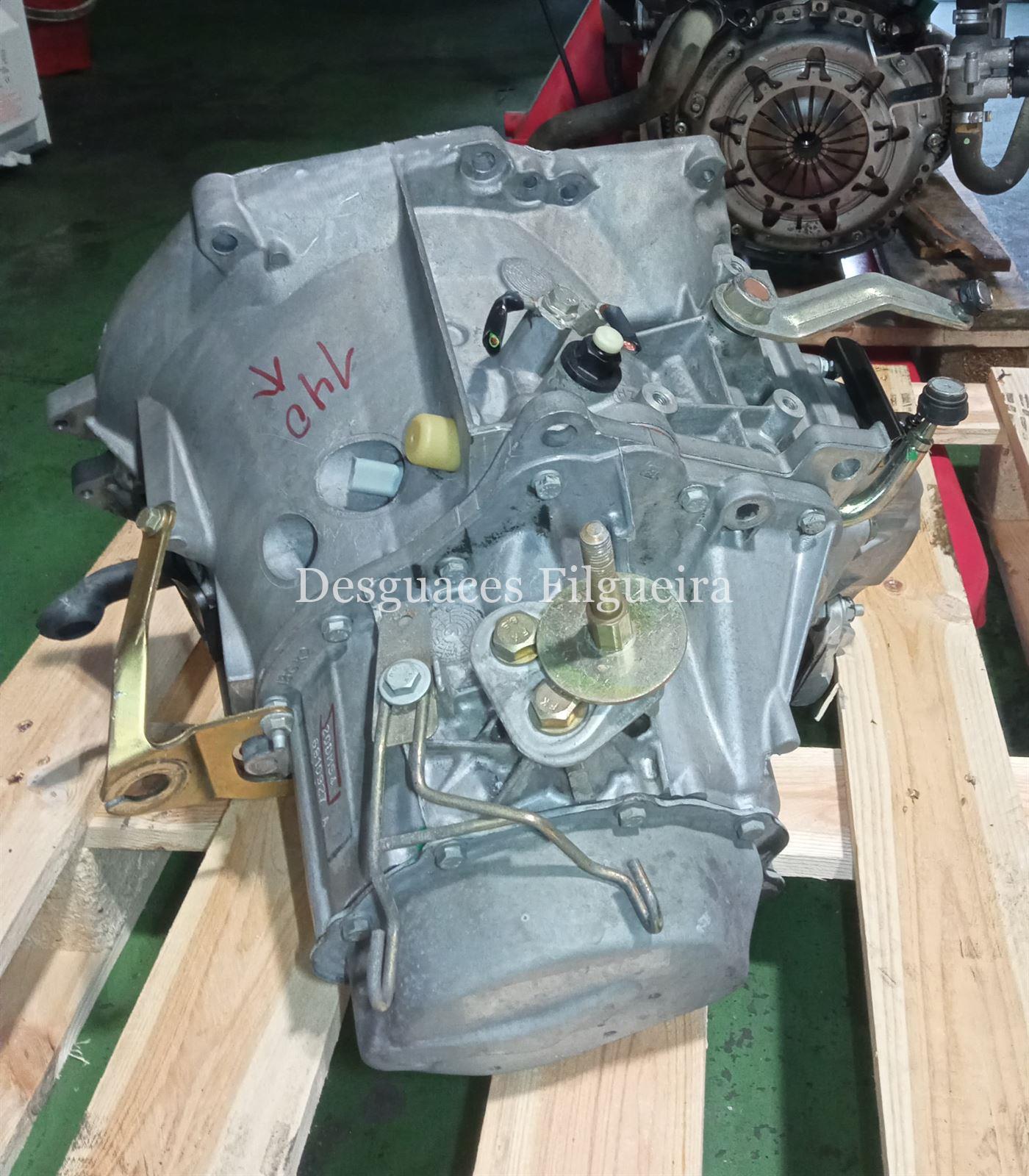 Caja de cambios manual de Citroen Xsara Berlina 1.4 HDi, 68 cv, código de motor 8HZ, año 2003. - Imagen 3