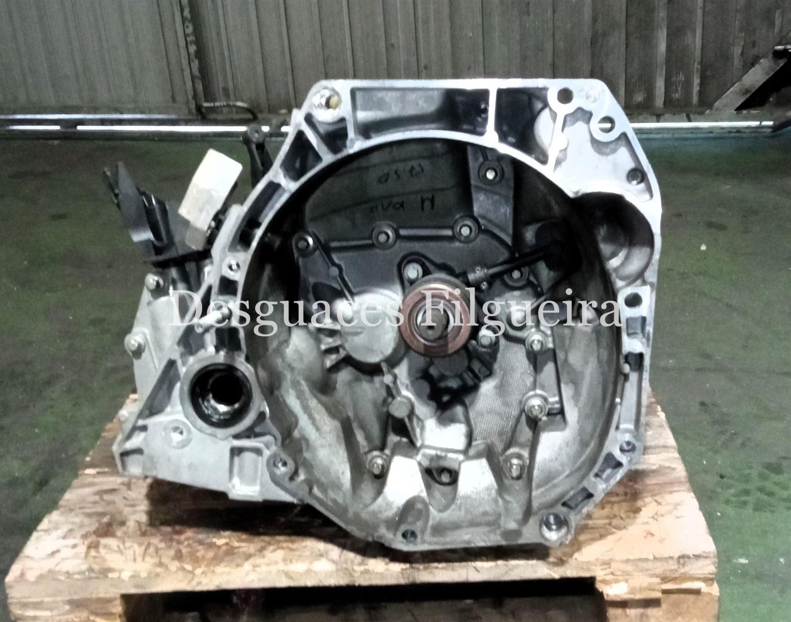 Caja de cambios manual de Dacia Sandero II 0.9 Essential Gasolina / GLP, 90 cv, código de motor H4B B4, año 2018. - Imagen 1