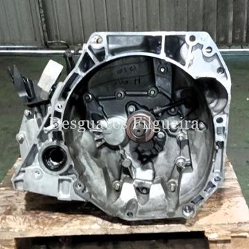 Caja de cambios manual de Dacia Sandero II 0.9 Essential Gasolina / GLP, 90 cv, código de motor H4B B4, año 2018. - Imagen 1