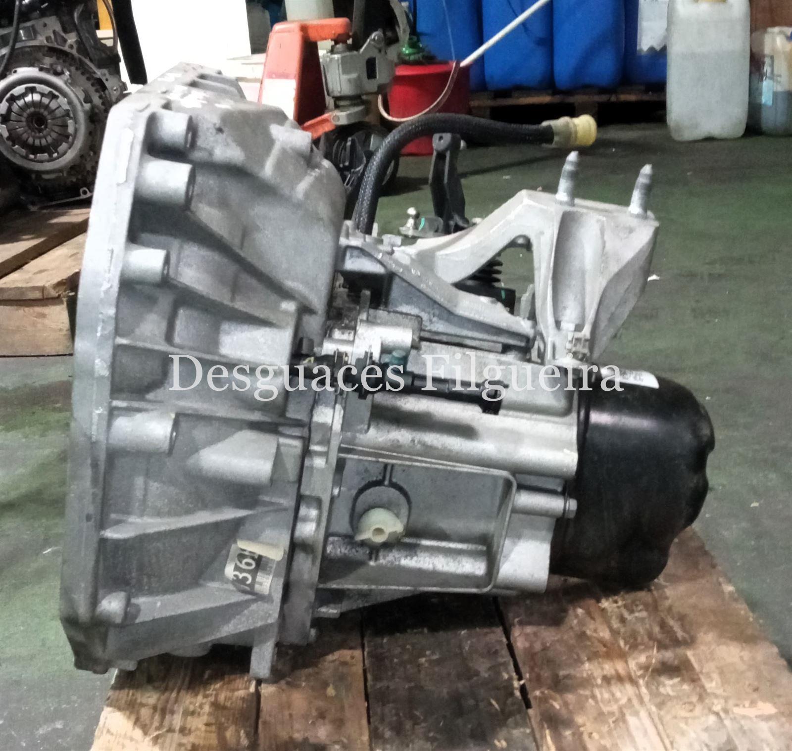 Caja de cambios manual de Dacia Sandero II 0.9 Essential Gasolina / GLP, 90 cv, código de motor H4B B4, año 2018. - Imagen 2