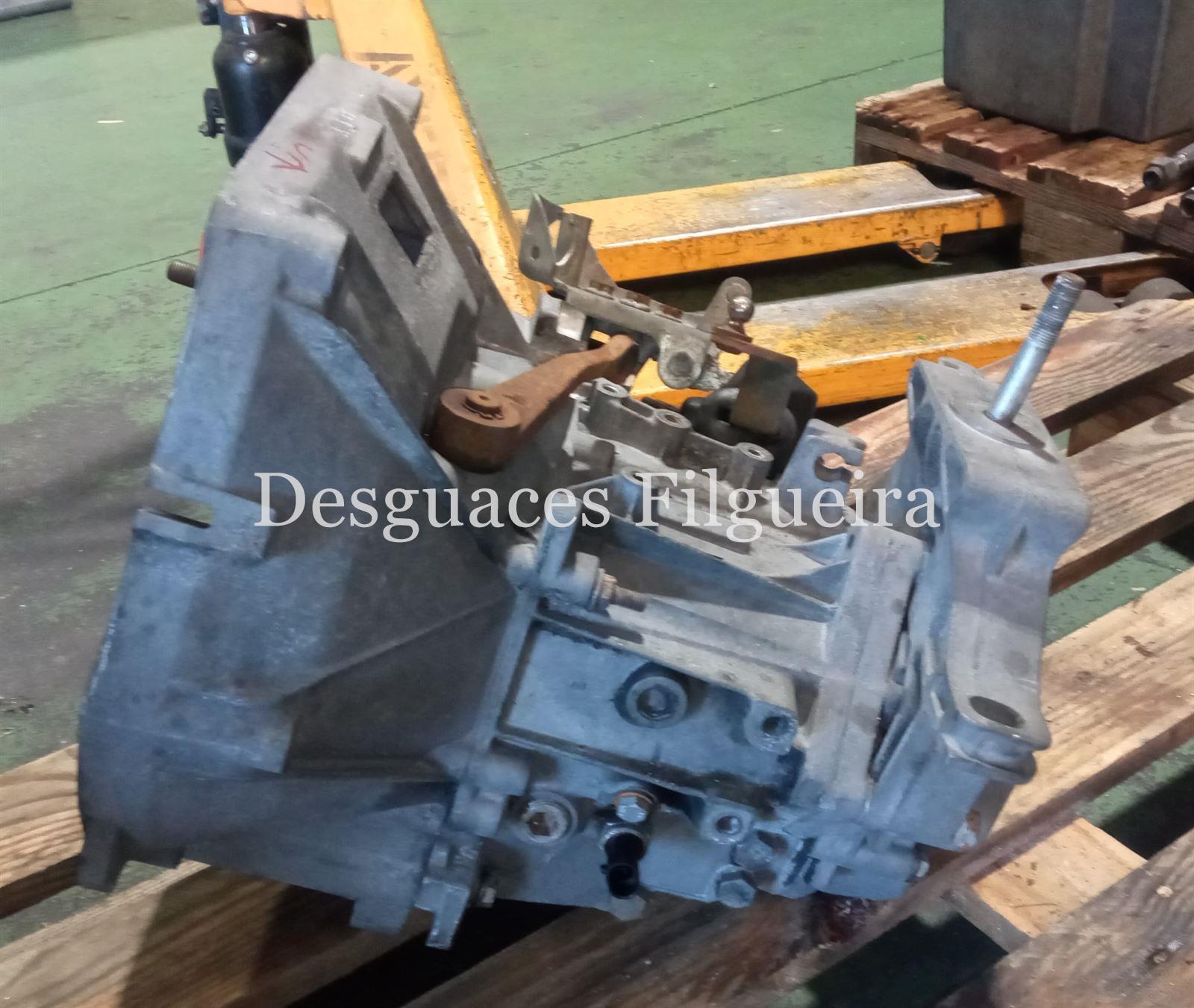 Caja de cambios manual de Fiat I Doblò Cargo, 1.3 D, 75 cv, código de motor 199 A2.000, año 2007. - Imagen 2