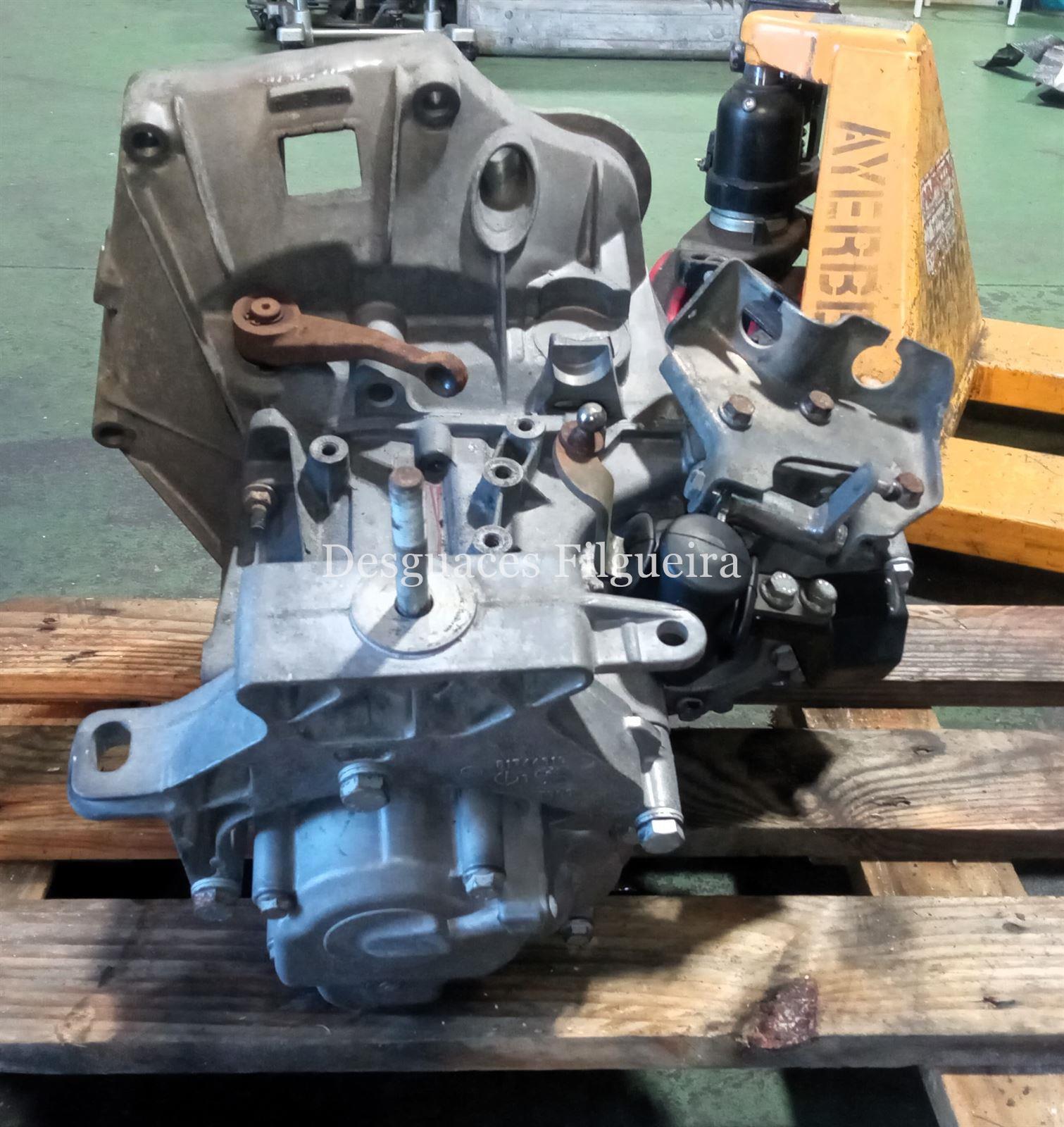 Caja de cambios manual de Fiat I Doblò Cargo, 1.3 D, 75 cv, código de motor 199 A2.000, año 2007. - Imagen 3