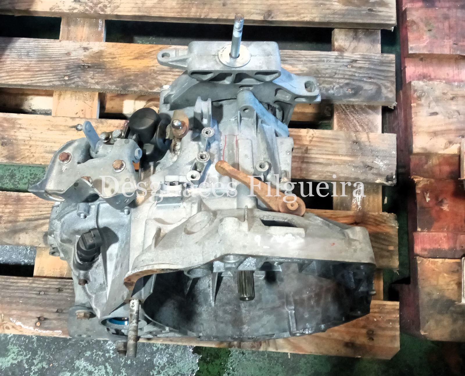 Caja de cambios manual de Fiat I Doblò Cargo, 1.3 D, 75 cv, código de motor 199 A2.000, año 2007. - Imagen 5