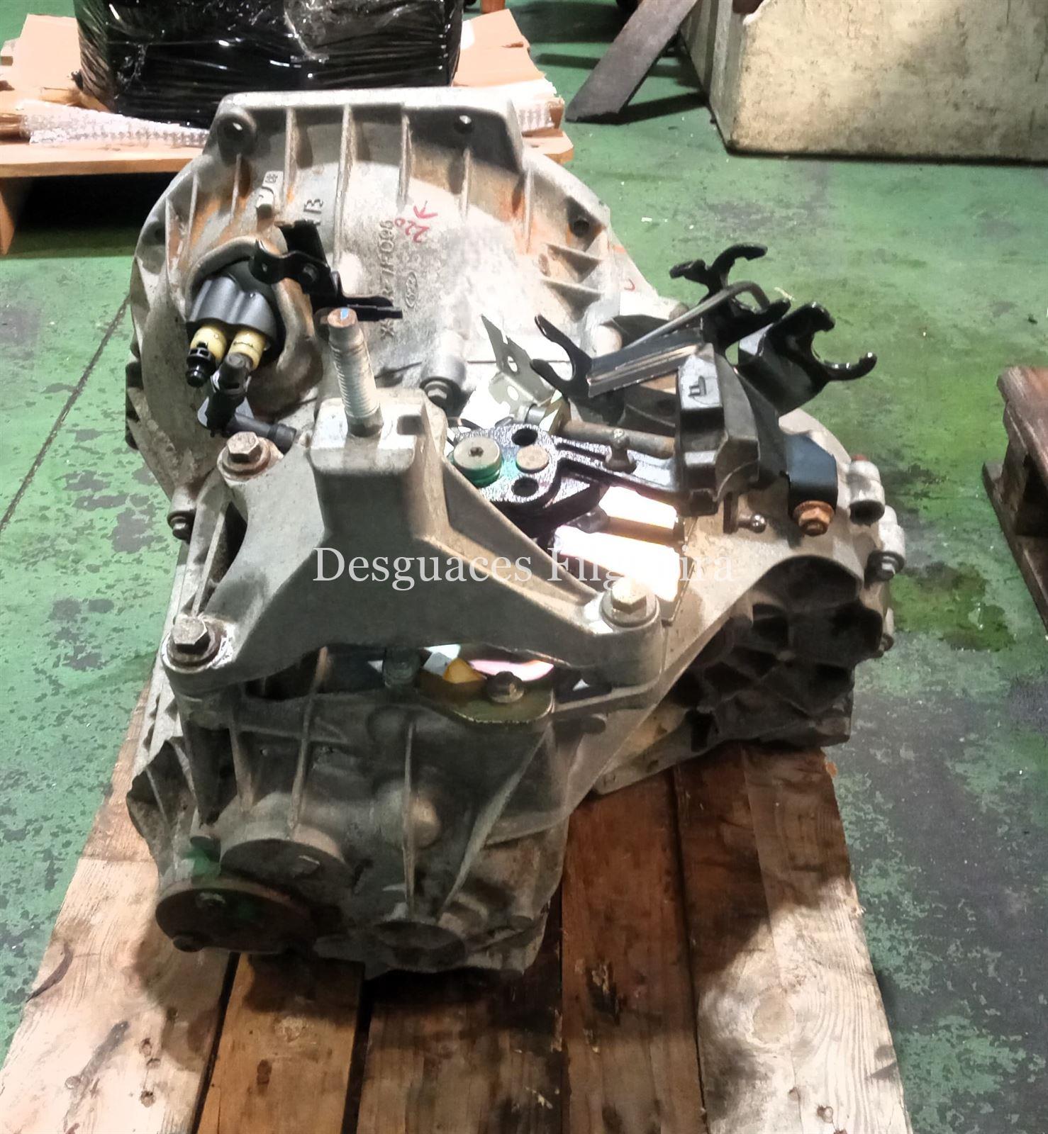 Caja de cambios manual de Ford Tourneo Connect 1.6 Turbo Di, 90 cv, código de motor HCPB, año 2006. - Imagen 4