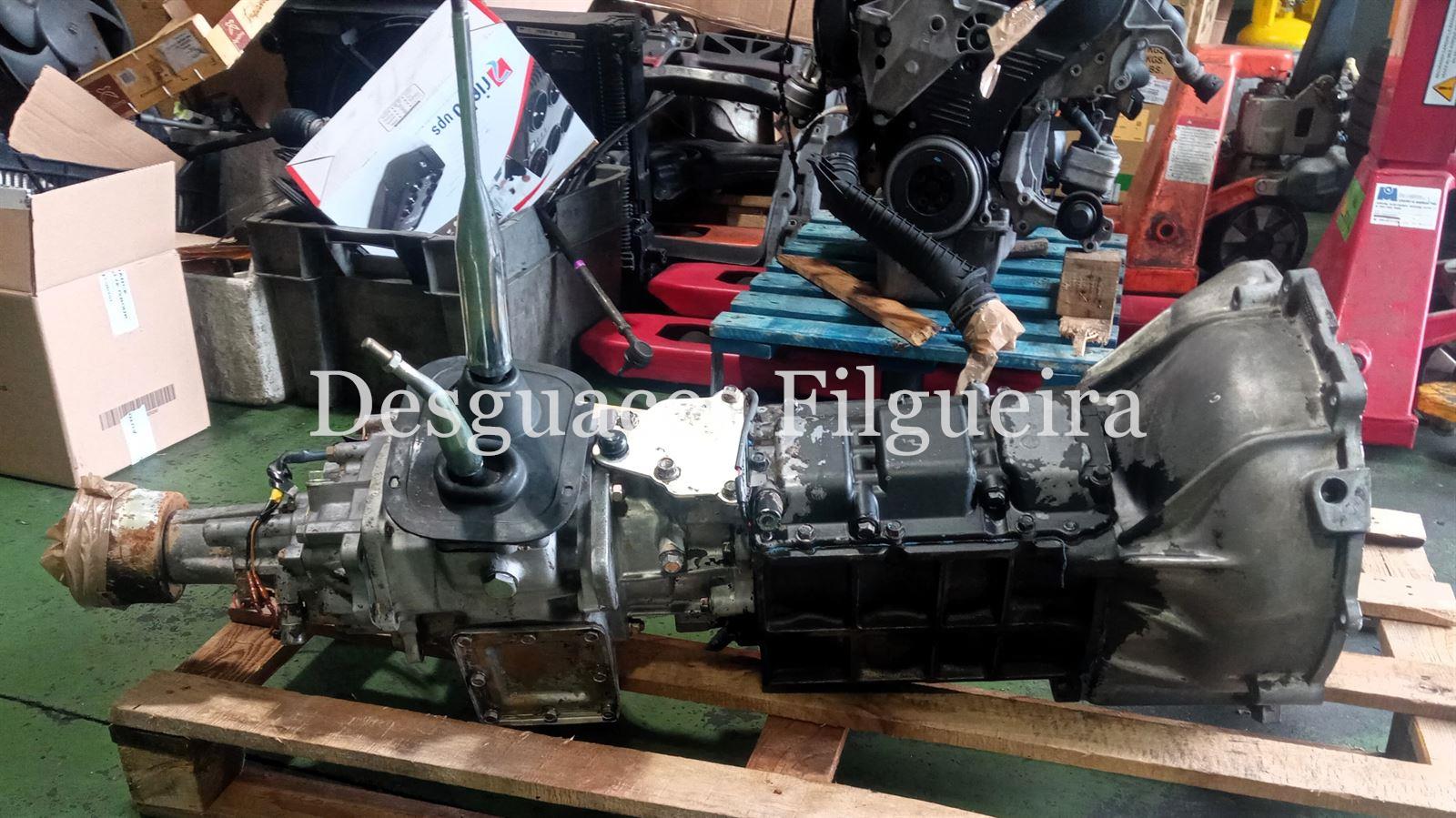 Caja de cambios manual de Hyundai Galloper II 2.5 TD. 99 cv, código de motor D4BH, año 2001. - Imagen 2