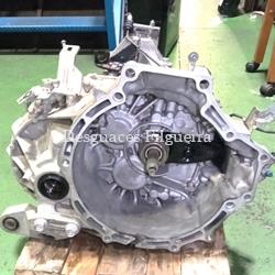 Caja de cambios manual de Mazda 3 Berlina, 2.2 TD, 150 cv, código de motor R2, año 2009. - Imagen 1