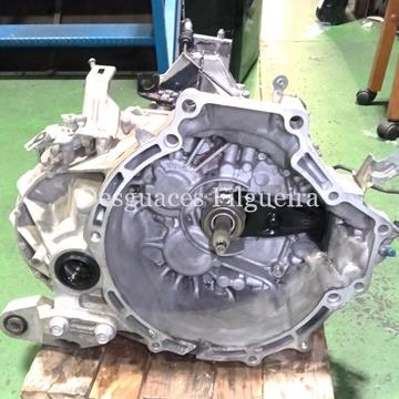 Caja de cambios manual de Mazda 3 Berlina, 2.2 TD, 150 cv, código de motor R2, año 2009. - Imagen 1