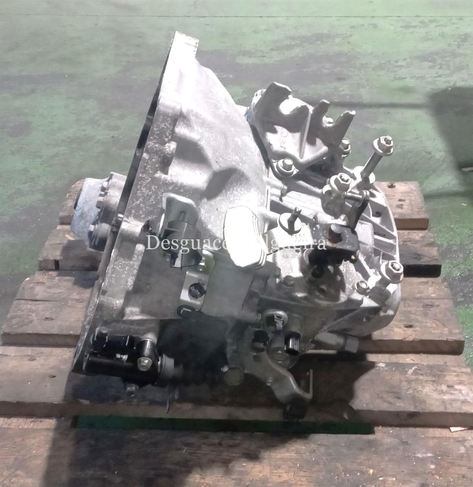 Caja de cambios manual de Mazda CX-3 2.0; 121 cv, código de motor  PE 21303832, año 2019. - Imagen 3