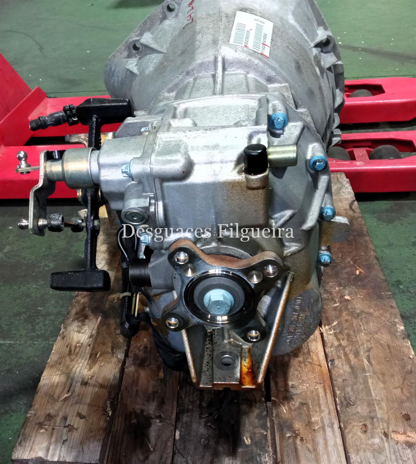 Caja de cambios manual de Mercedes-Benz Sprinter 3-t Furgón, 313 CDI, 129 cv, código de motor 611.981, año 2006. - Imagen 3