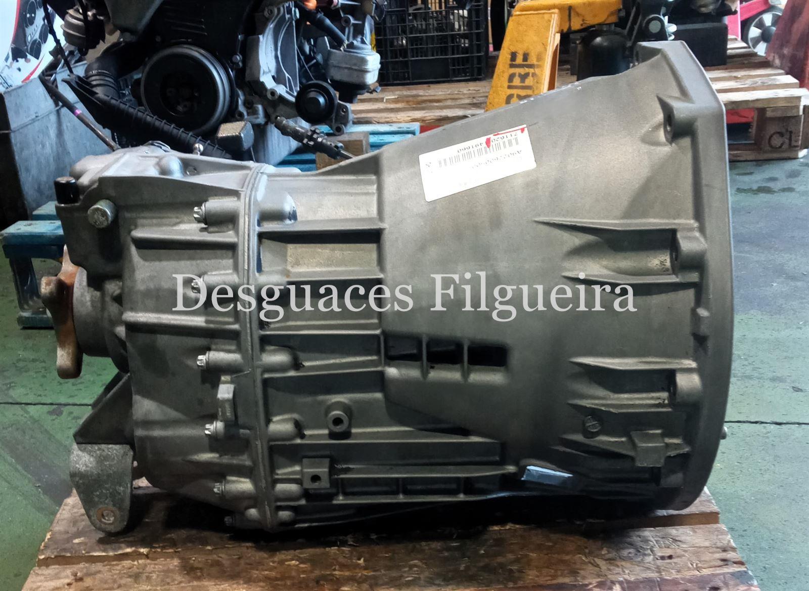 Caja de cambios manual de Mercedes-Benz Sprinter 4-t 413 CID, 129 cv, código de motor 611.981, año 2006. - Imagen 4
