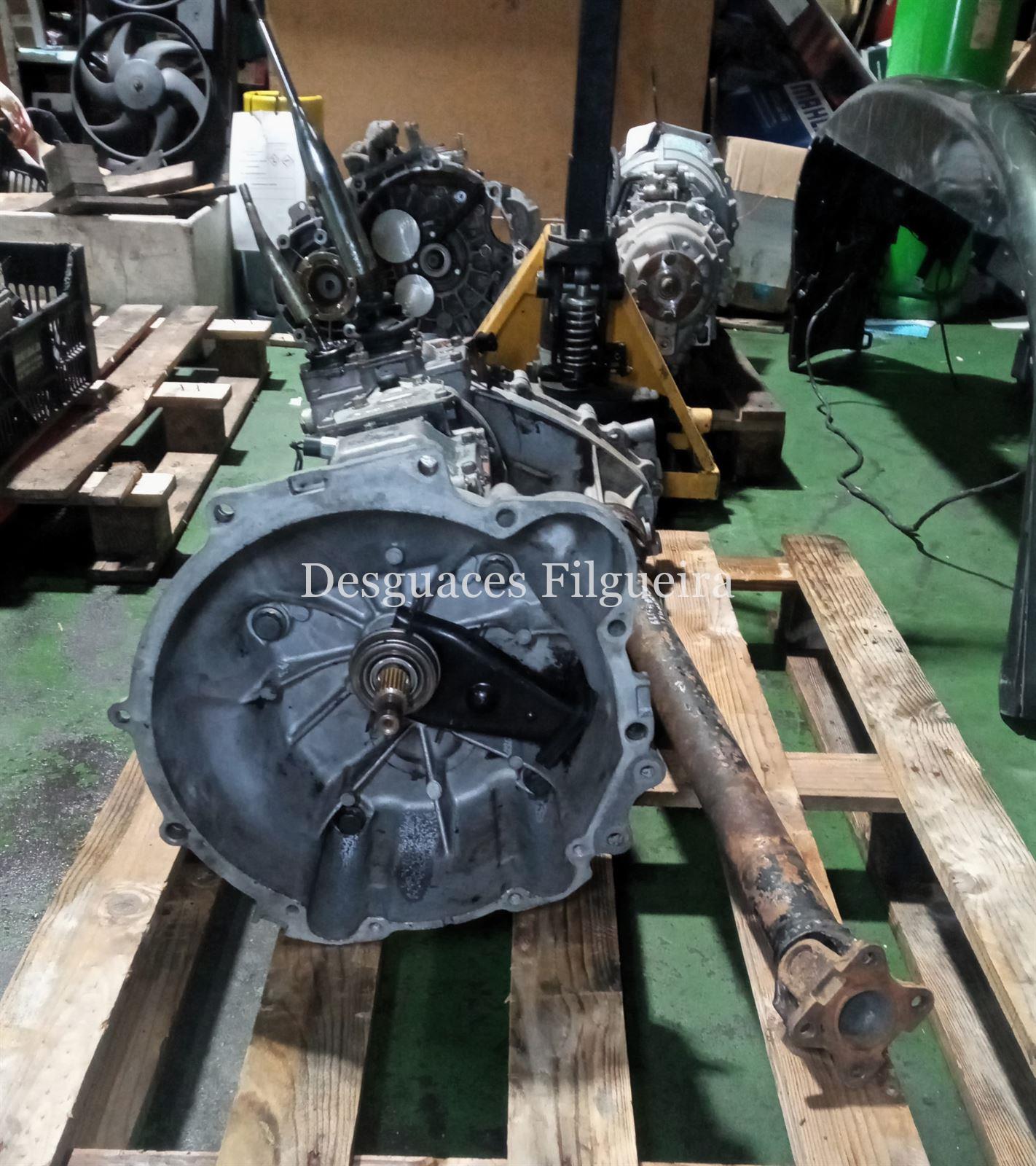 Caja de cambios manual de Mitsubishi Montero 2.5 TDiC, 99 cv, código de motor 4 D 56 T, año 1995. - Imagen 1