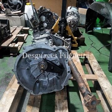 Caja de cambios manual de Mitsubishi Montero 2.5 TDiC, 99 cv, código de motor 4 D 56 T, año 1995. - Imagen 1