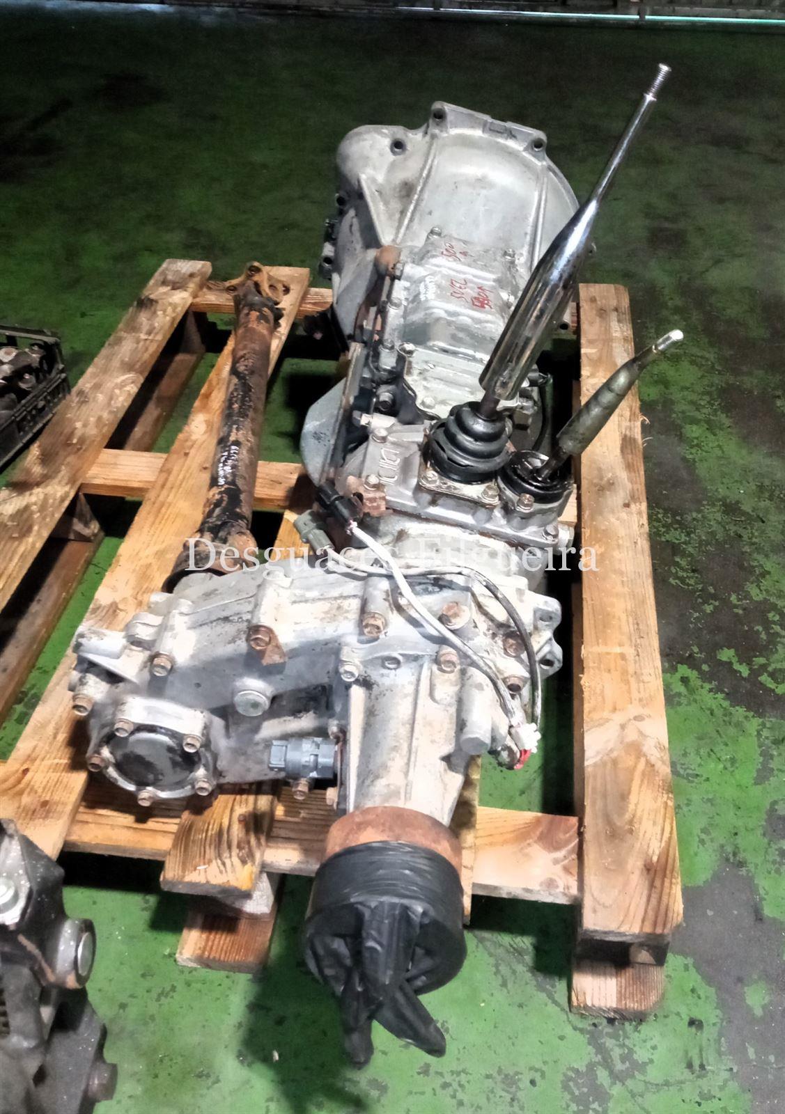 Caja de cambios manual de Mitsubishi Montero 2.5 TDiC, 99 cv, código de motor 4 D 56 T, año 1995. - Imagen 3