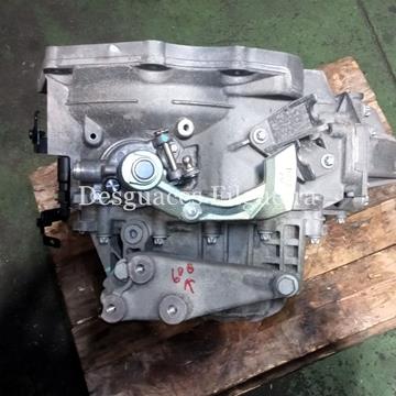 Caja de cambios manual de Opel Astra J 1.7 CDTI, 110 cv, código de motor A17DTR, año 2012. - Imagen 2