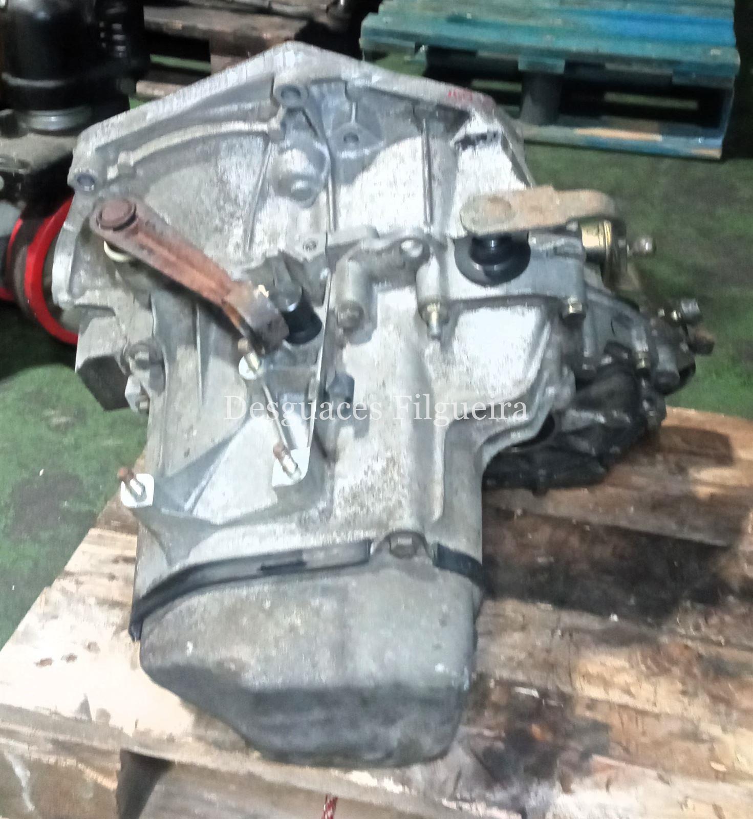 Caja de cambios manual de Peugeot 106, 1.5 D, 55cv, código de motor VJZ, año 1999. - Imagen 4