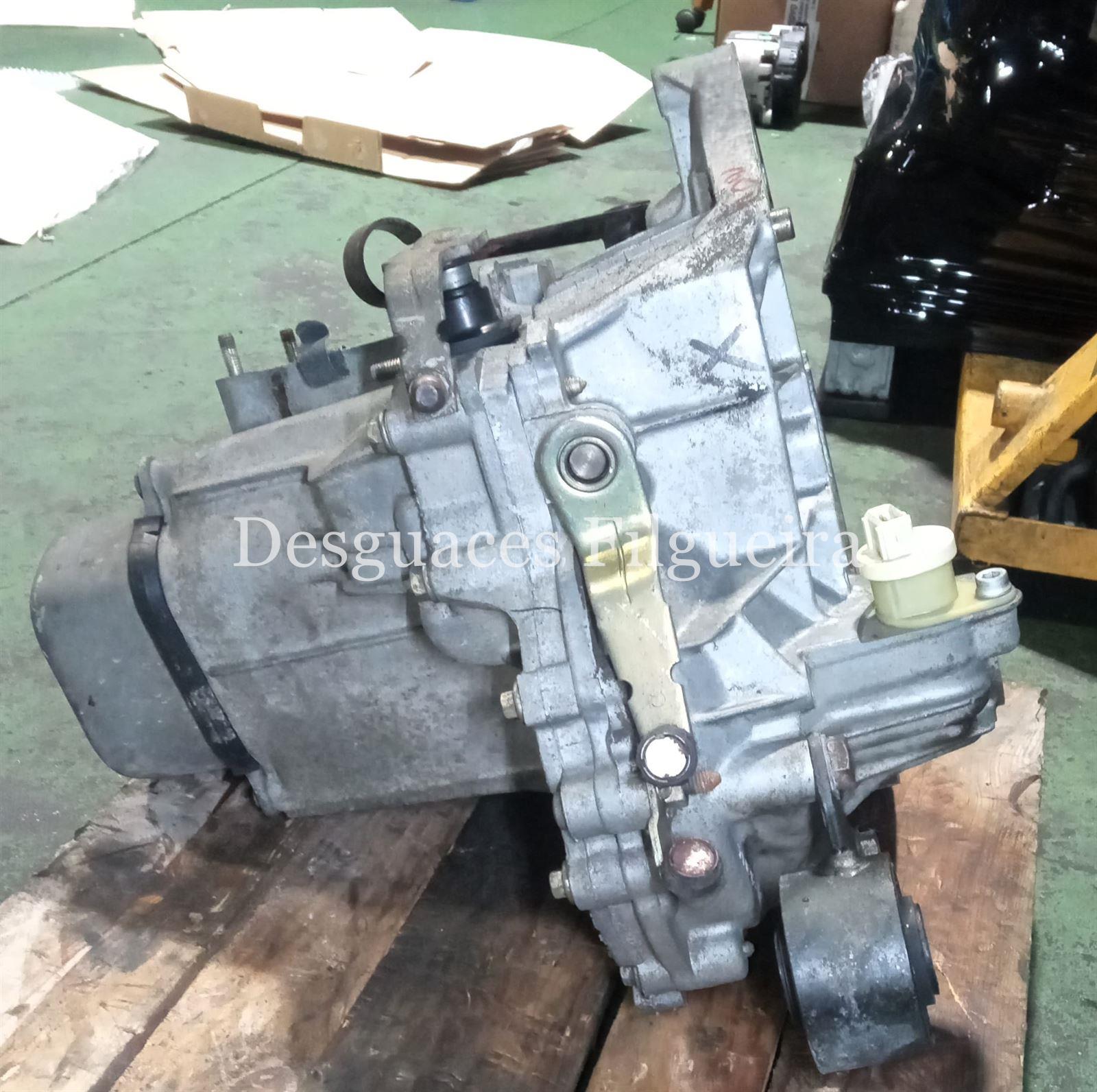 Caja de cambios manual de Peugeot 106, 1.5 D, 55cv, código de motor VJZ, año 1999. - Imagen 5