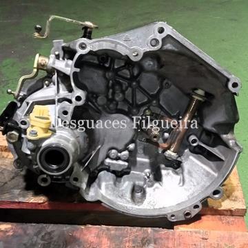 Caja de cambios manual de Peugeot 206, 1.4 i, 75 cv, código de motor:  KFW, año 2001. - Imagen 1