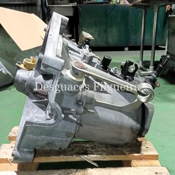 Caja de cambios manual de Peugeot 206 1.6 i, 89 cv, año 2000. - Imagen 2